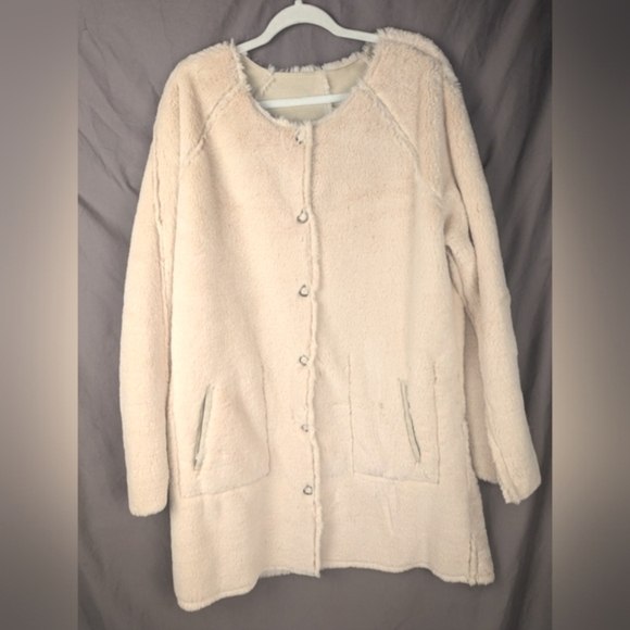 BLANKNYC reversible coat in cream/ivory size large in like new condition - Picture 6 of 15